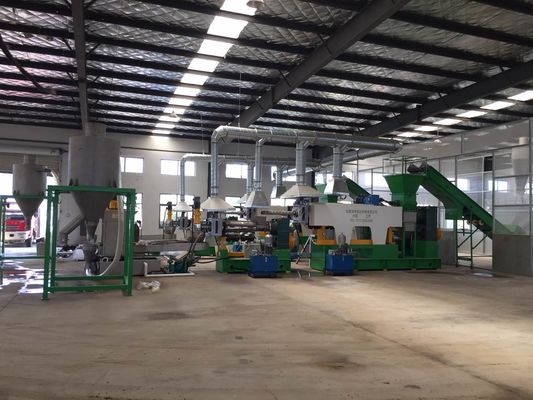 qualidade  PP Raffia Bag Granulating Plastic Recycling Machine Line 380V 50HZ fábrica