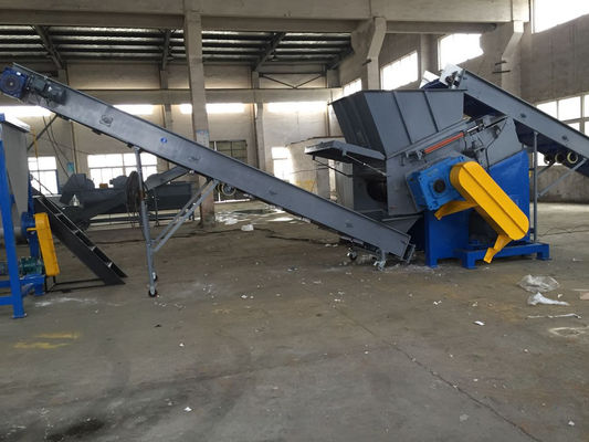 qualidade  380V 22kw Industrial Single Shaft Shredder Machine fábrica