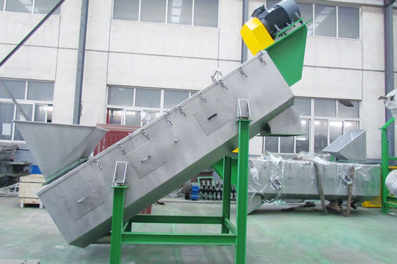 Arruela de alta velocidade da fricção 1500KG/H, linha de reciclagem plástica da máquina sS304