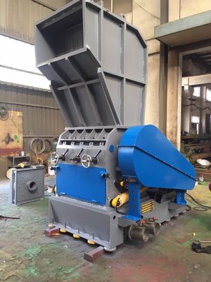 Máquina plástica resistente do triturador para materiais reciclados