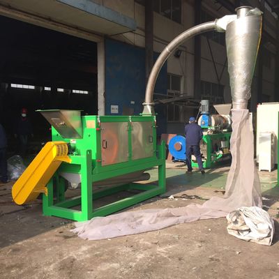 Máquina de secagem plástica da umidade 1,8% finais para flocos rígidos